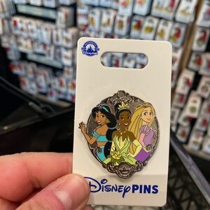 Disney Parks Princess Jasmine Tiana Rapunzel Cluster 2024 Pin BNWT